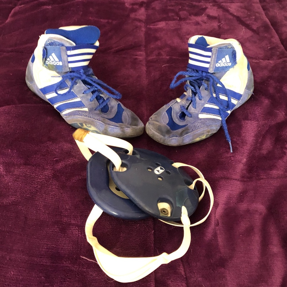 Adidas Tyrint II Wrestling Shoes and headgear
